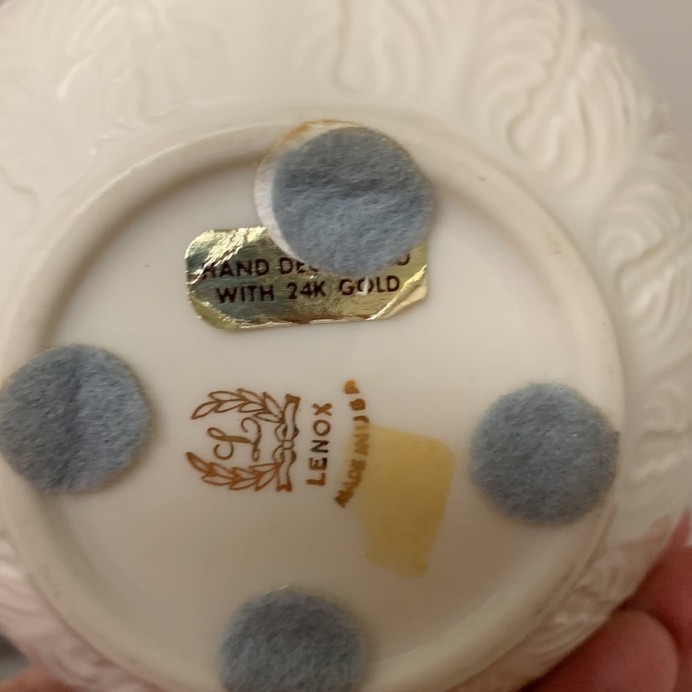 Lenox Sylvan Bowl Ivory Nut Candy Dessert Dish Leaf Pattern 24K Gold Rim USA - Picture 5 of 5